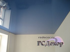 Натяжные потолки в Курске - Натяжной потолок «RSDecor» из лакового (глянцевого) полотна Lackfolie (цвет L140, 130 см, Германия). Работа студии «РСДекор». Курск.